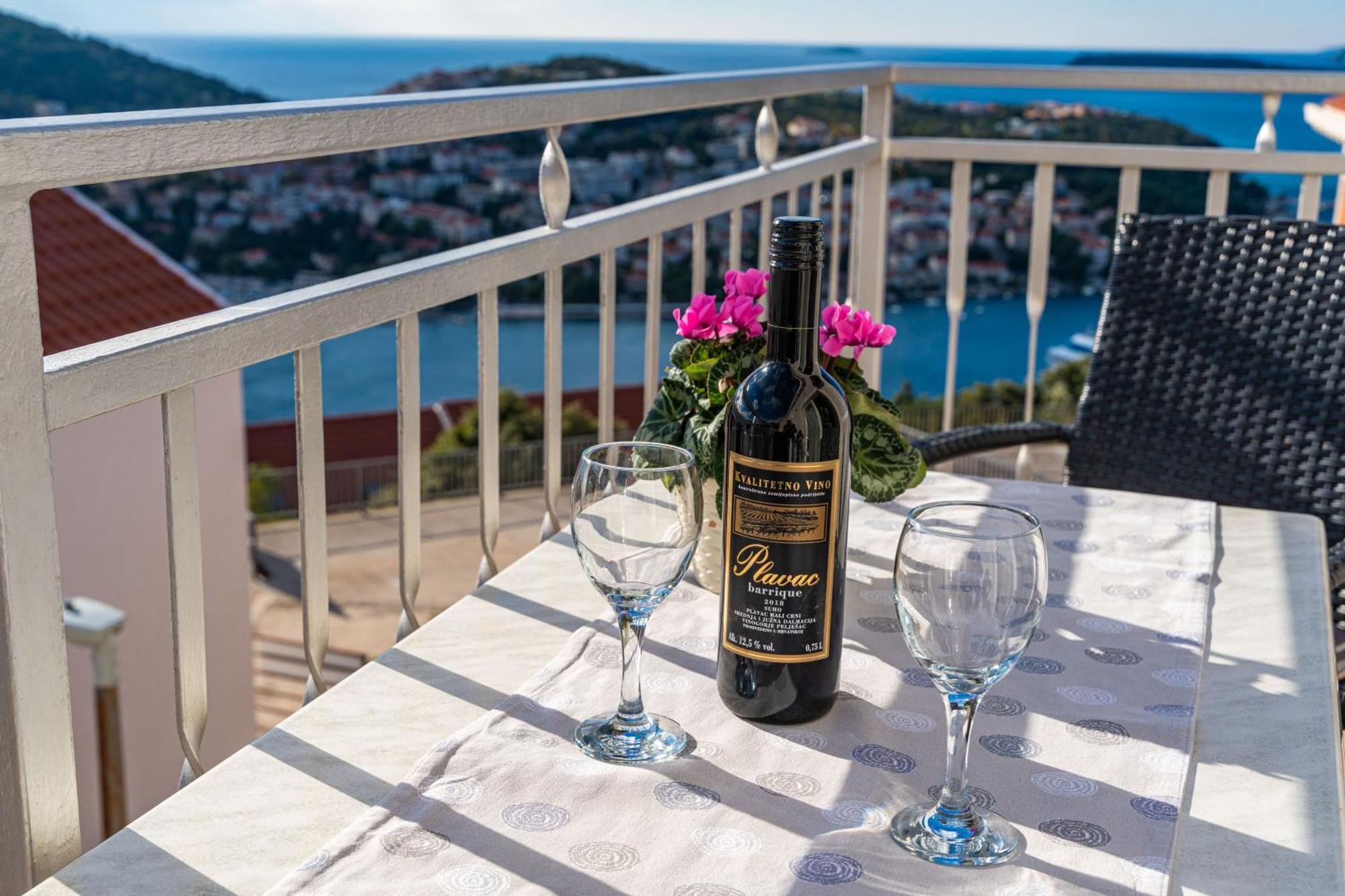 Sea View Nuncijata Apartment